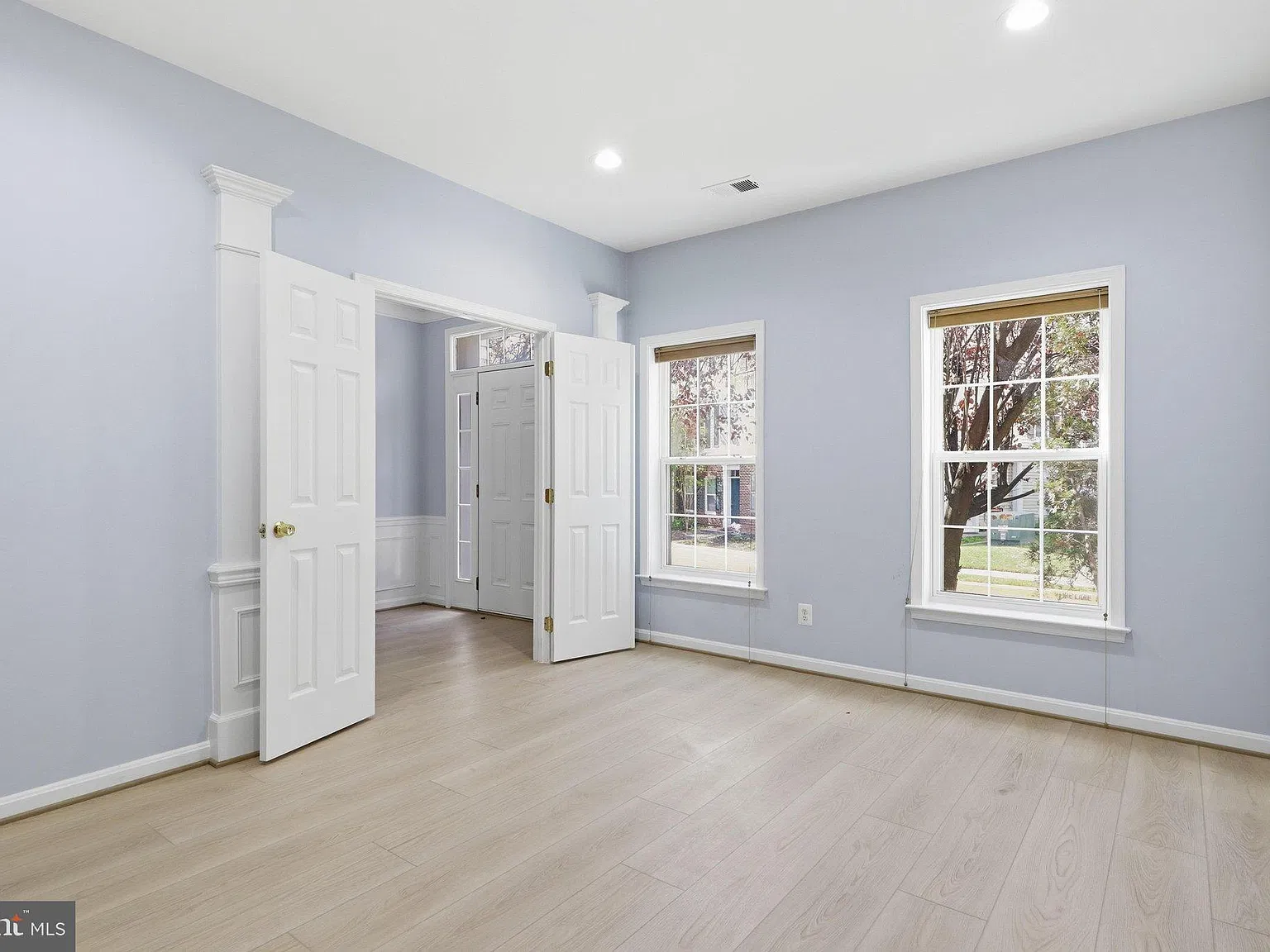 4 bed, 4.0 bath, 1624 sqft, $3,200 — Photo 4