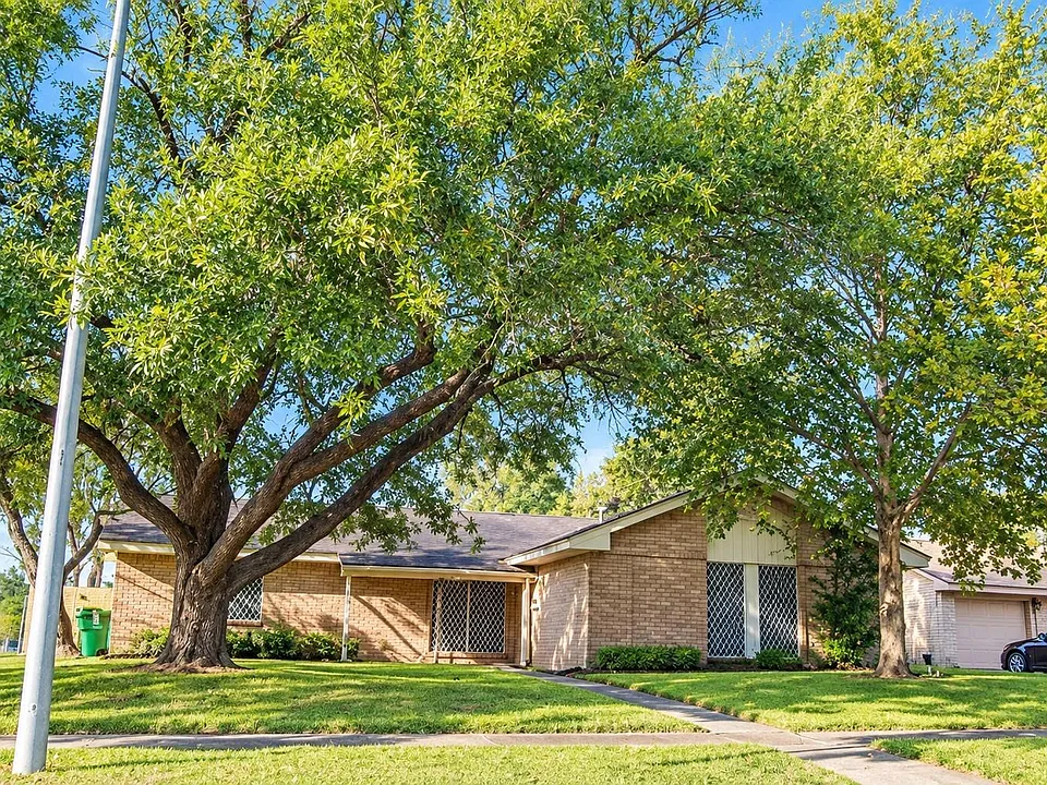 4034 Curly Oaks Dr