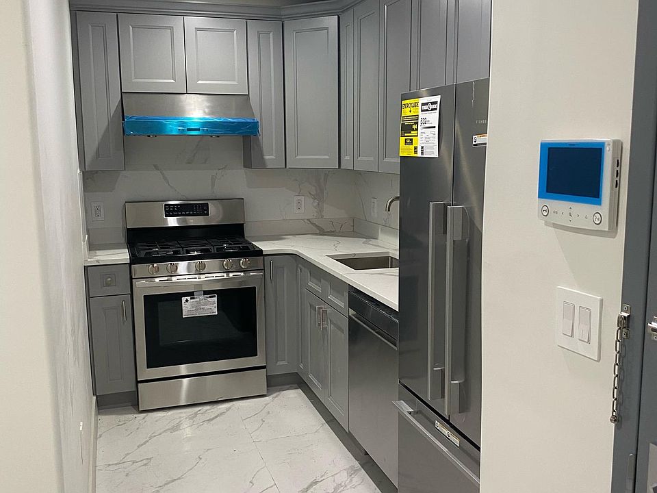 1st image of 4162 Bowne St Floor 6