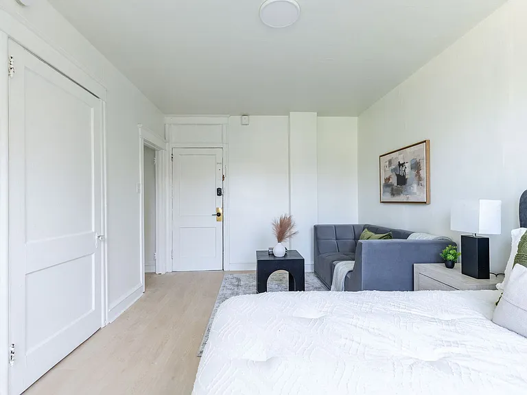 Belmont Place — Photo 19