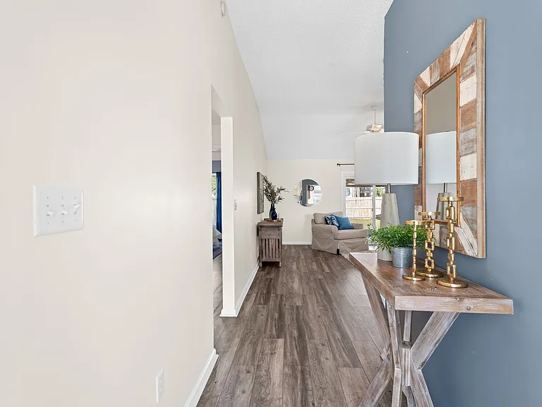 13241 Mendenhall Pl — Photo 16