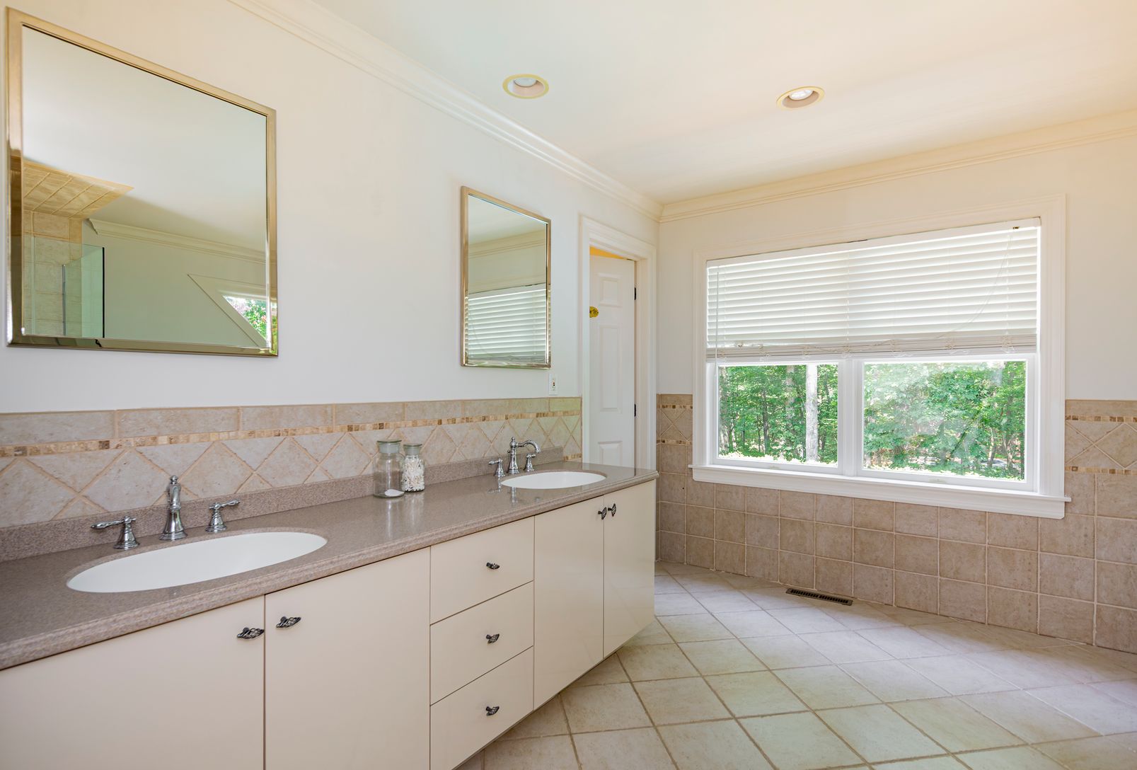  Primary bath with dual sink vanity