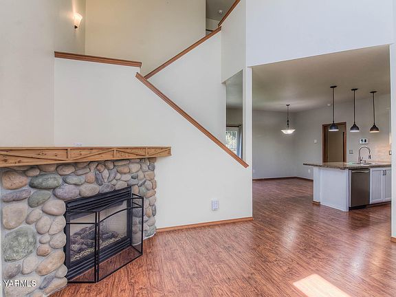 4th image of 1406 S 79th Ave