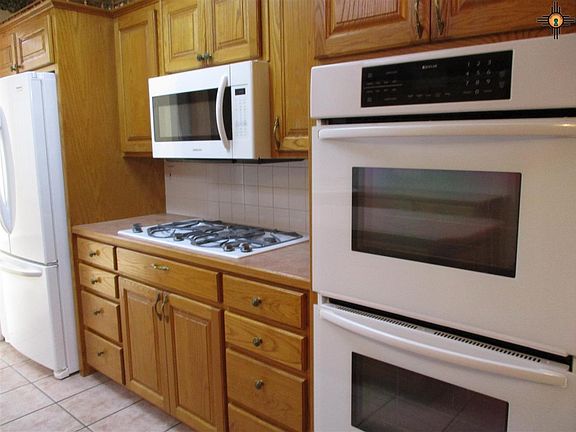 5th image of 521 Anthony Dr