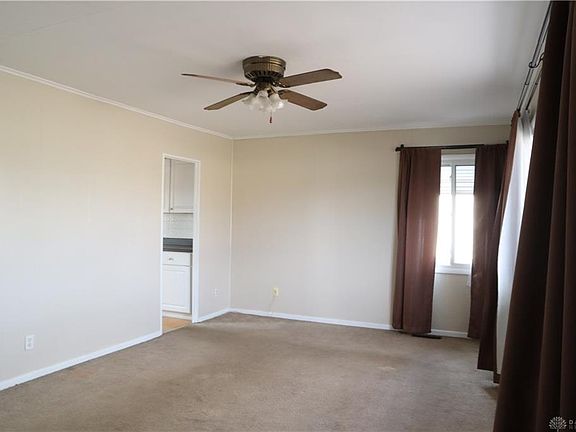 4th image of 2232 Acosta St