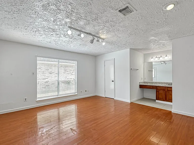 16319 La Luna Dr — Photo 22