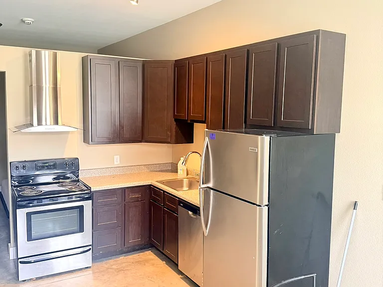 151 N Fountain St #103 — Photo 1