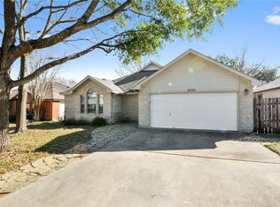 2505 Armstrong Dr, Leander, TX 78641