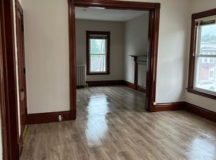 312 7th St APT 2, Watervliet, NY 12189