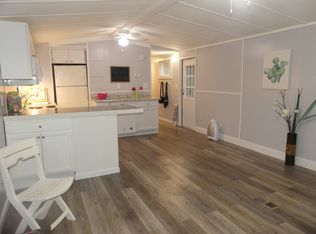135 Edgewater Dr, Grandy, NC 27939