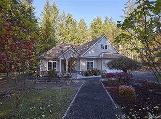 80 E Labrador Ln, Belfair, WA 98528
