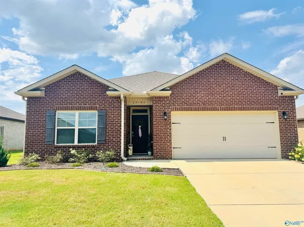 22584 Regent Dr, Athens, AL 35613