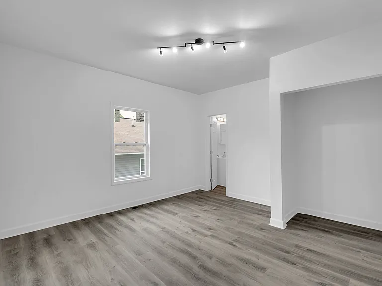 158 Seay St — Photo 17