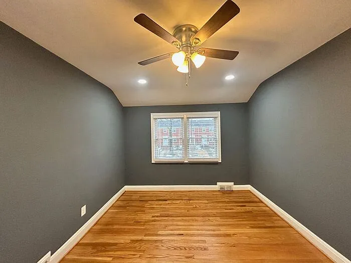 1700 Joan Ave — Photo 10