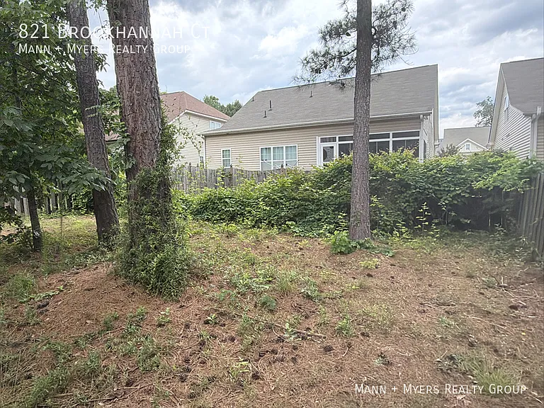 821 Brookhannah Ct — Photo 18
