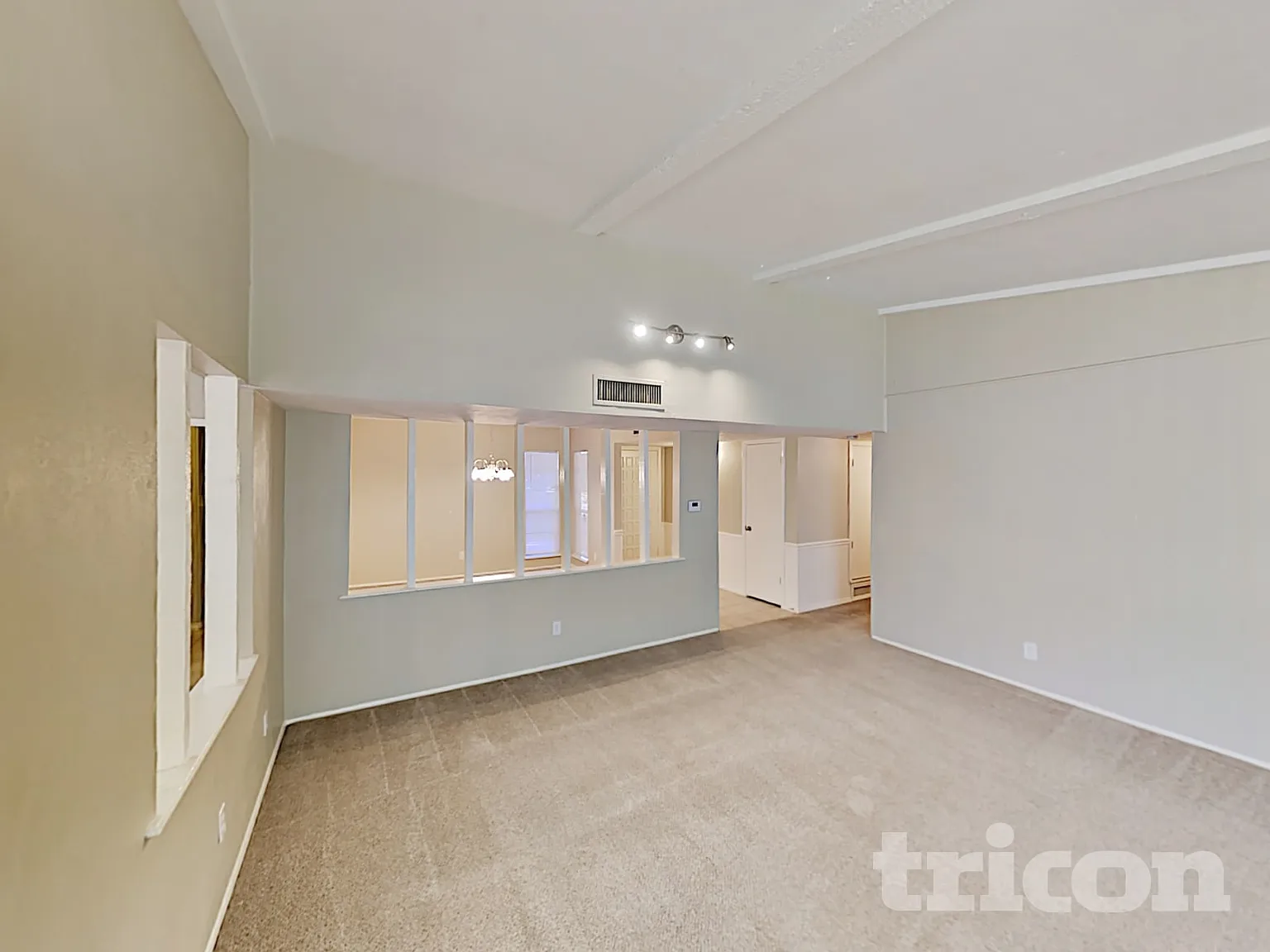 7528 Four Winds Fort Worth TX — Photo 4