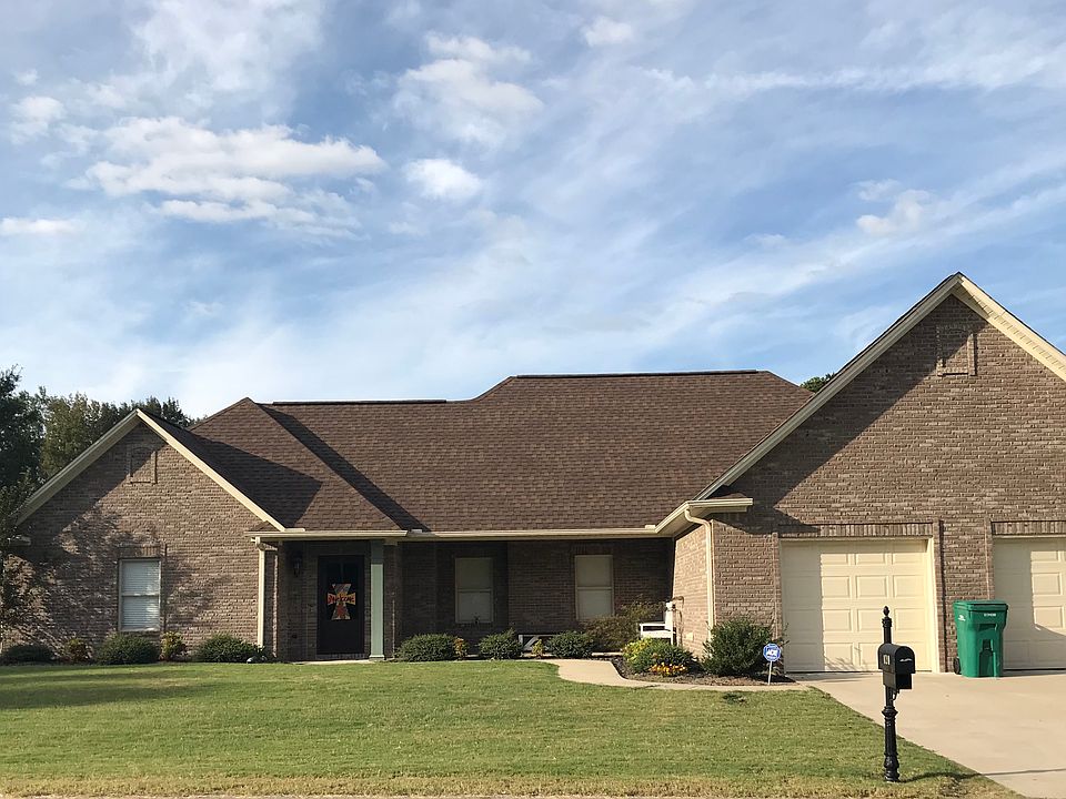 1st image of 120 Creekwood Cir