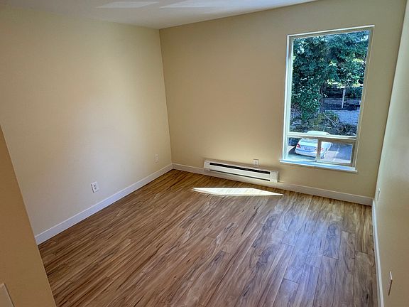 5th image of 3801 S Alaska St #F16359032