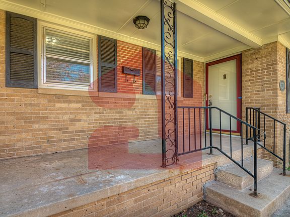 4th image of 2104 Churchill Way