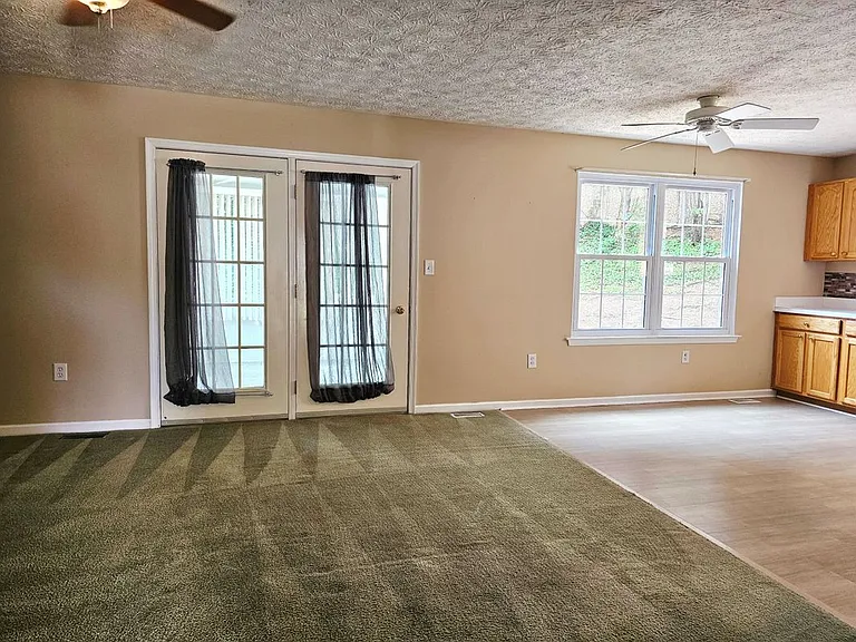58 Bremer Dr — Photo 11