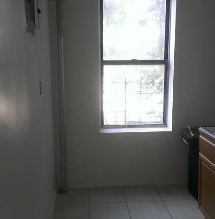4th image of 805 Fairmount Pl APT 5F