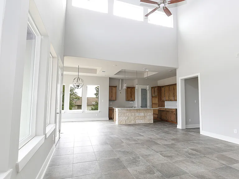 1314 Clayton Nolen Dr — Photo 16