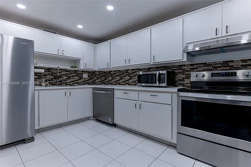 500 Three Islands Blvd Photo 1
