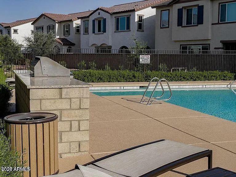 873 W Baylor Ln — Photo 22