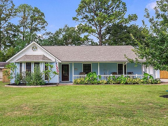 2nd image of 3838 Hansen Dr