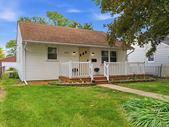 2nd image of 220 Park Dr
