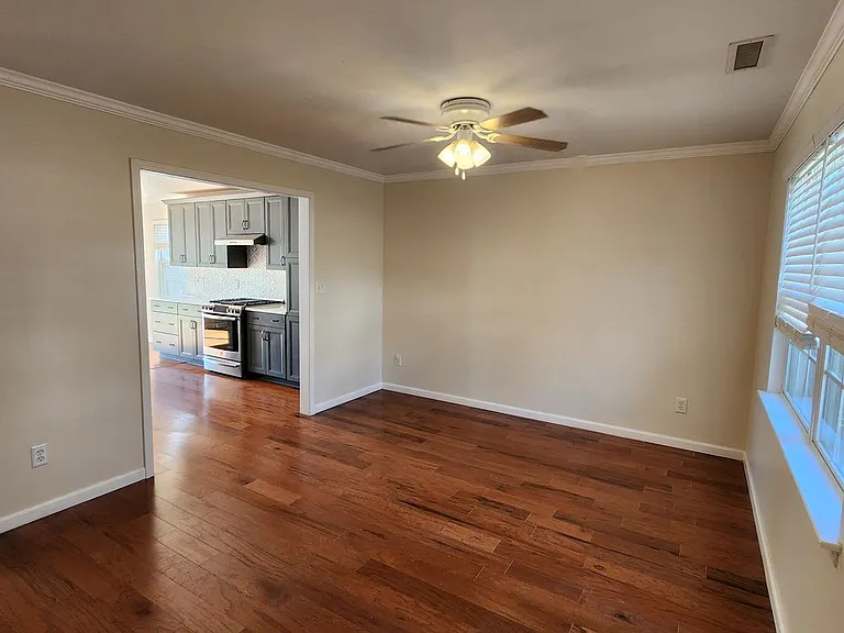 2826 Bombay Dr — Photo 9