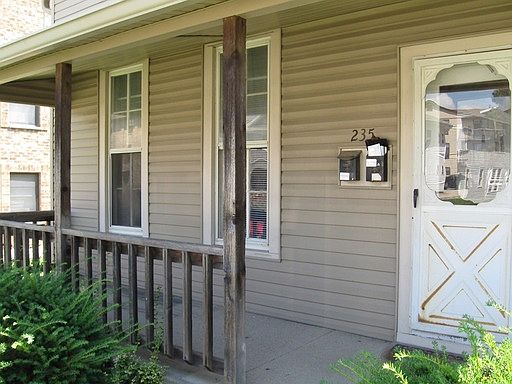 3rd image of 235 W Wood St