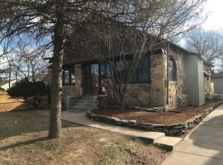 1720 E McDaniel St, Springfield, MO 65802