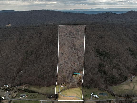 2nd image of 555 Butcher Valley Rd
