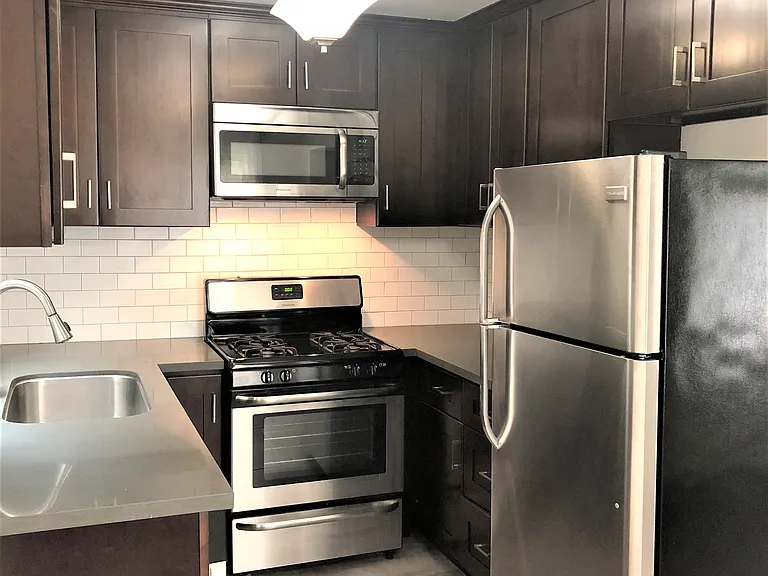 430 N El Molino Ave #A — Photo 7