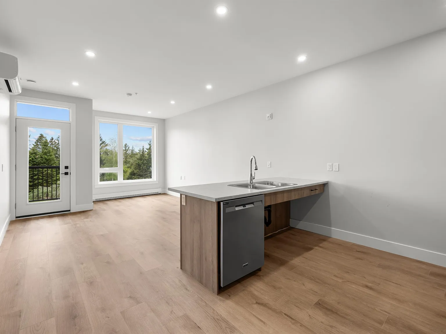 1 bed, 1.0 bath, 760 sqft, $2,350 — Photo 4