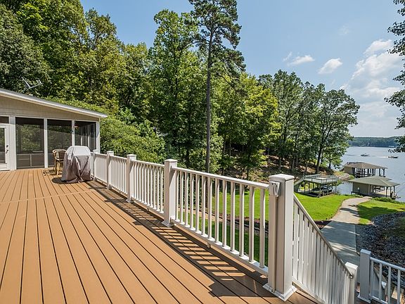 5th image of 715 Buckhead Dr