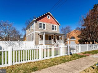 3423 7th St S, Arlington, VA 22204