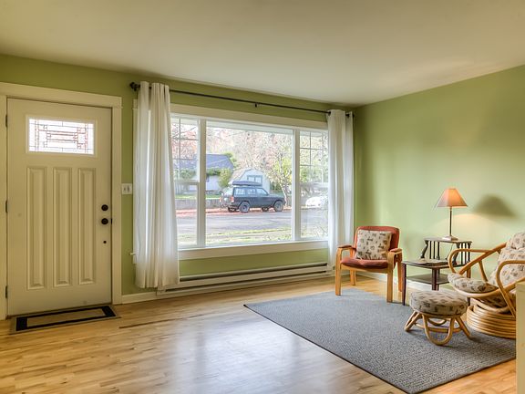 Living Room - Hardwood Floor