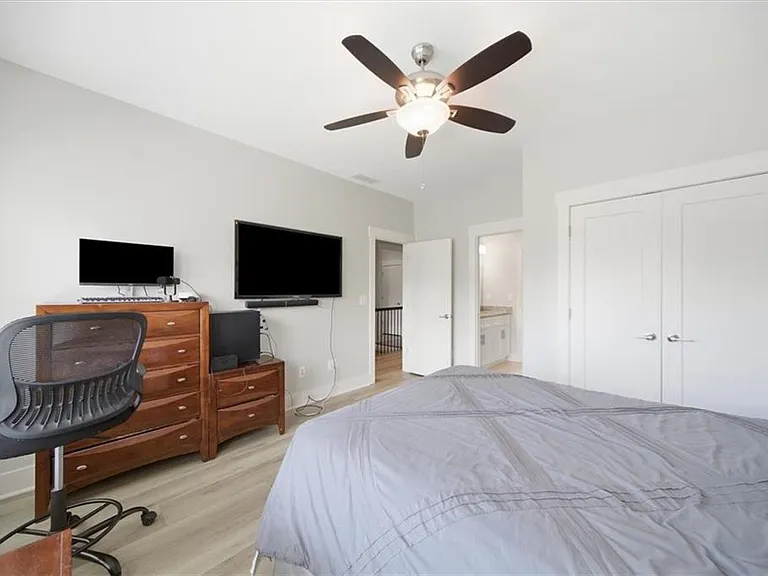 262 Dawson Dr — Photo 36