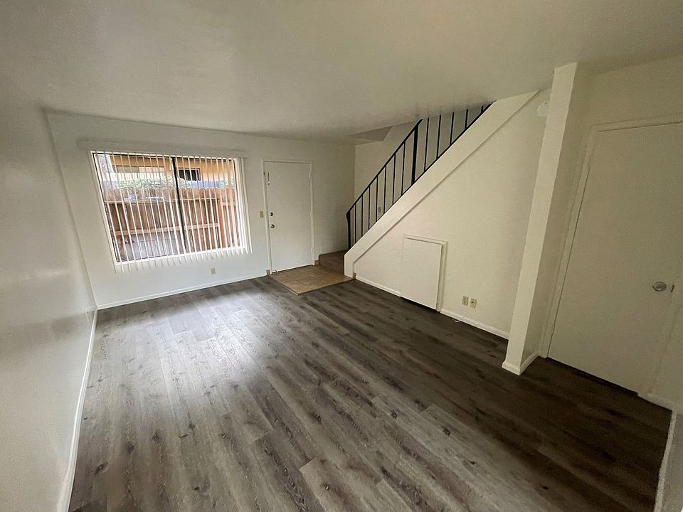 241 Dobson Meadows Partnership LP Apartment Rentals Ventura, CA