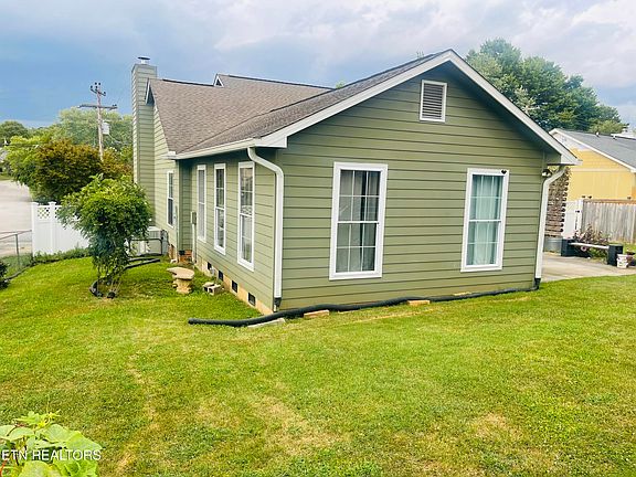 4th image of 812 Summerdale Dr