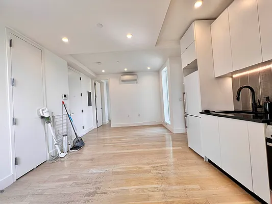 Rented by ERNY LLC | media 11