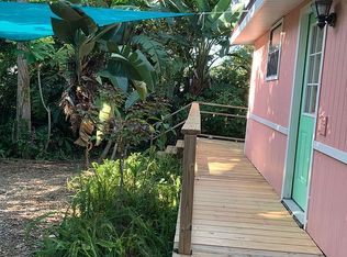 219 Florida Ave, New Smyrna Beach, FL 32169