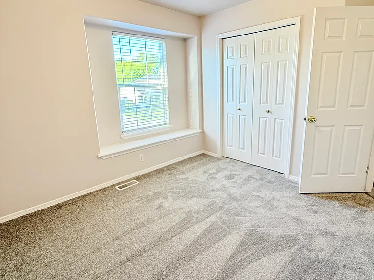 14031 Carolina St — Photo 23