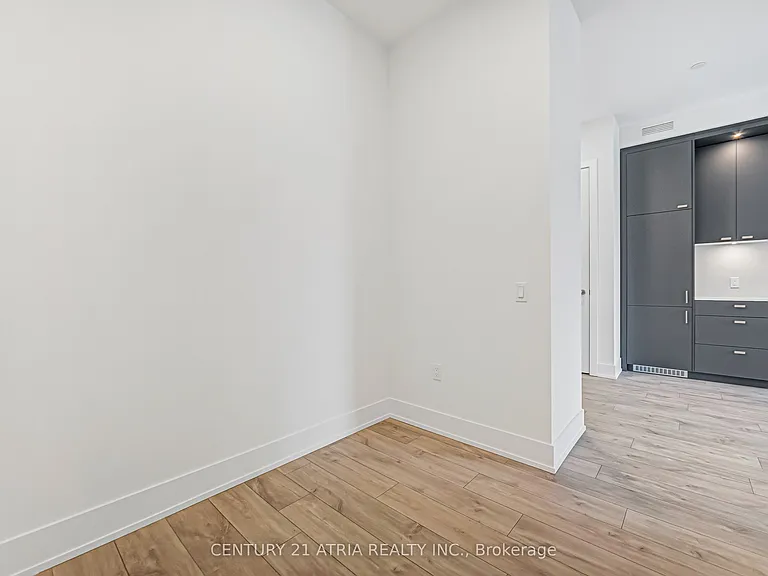 858 Dupont St #207 — Photo 12