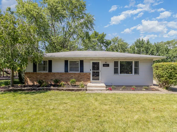 660 Mohawk Dr, Lowell, IN 46356