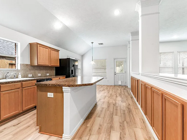 28259 Daystrom Ln — Photo 20