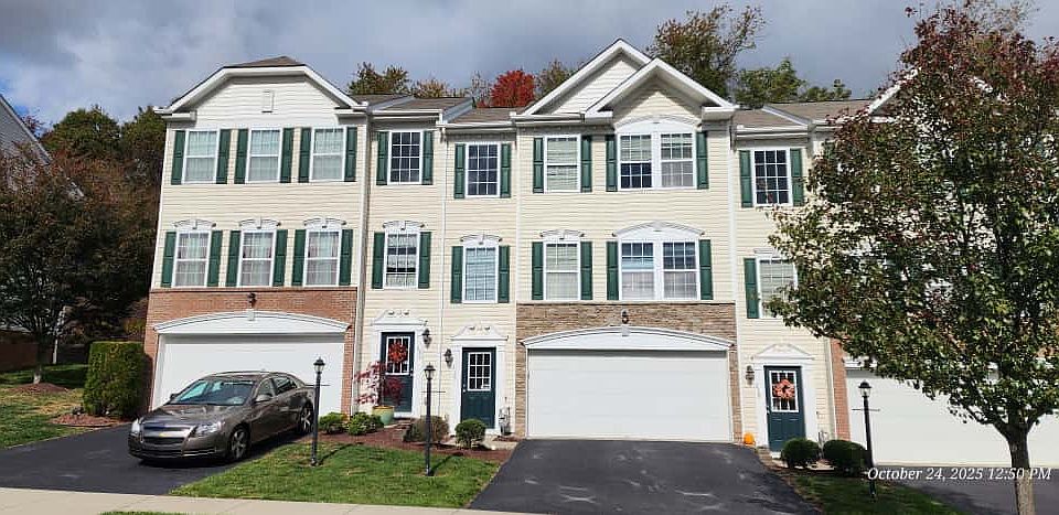 1st image of 219 Grace Manor Dr