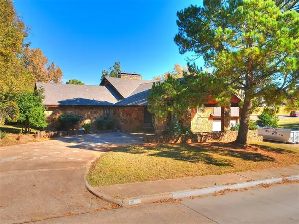 211 W Ridgewood Dr, Midwest City, OK 73110